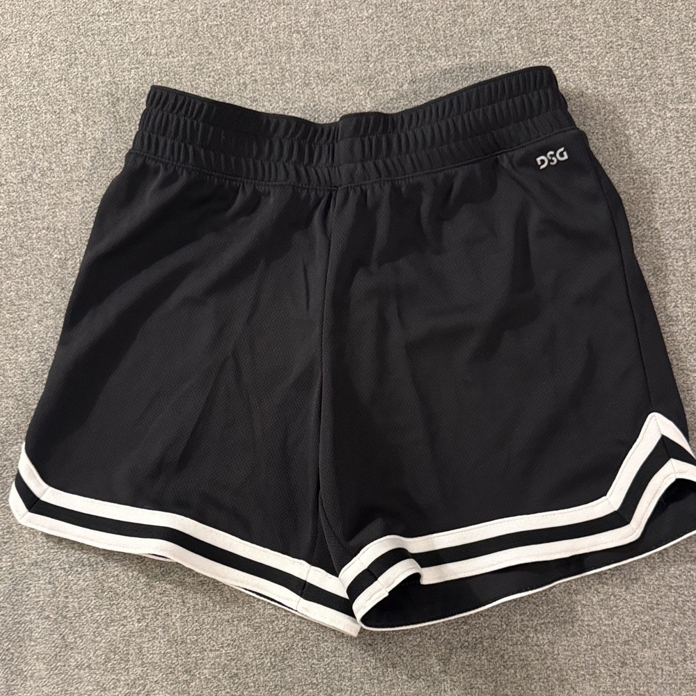 5/$15- DSG shorts size medium